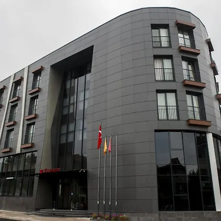 Ramada By Wyndham Sakarya فندق Hendek