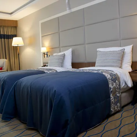 Ramada By Wyndham Sakarya فندق