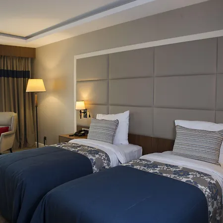 Ramada By Wyndham Sakarya فندق Hendek